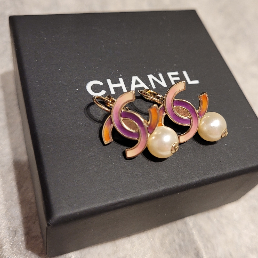 100% Authentic Chanel Enamel CC & Faux Pearl Dangle Drop Earrings